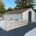 Maisonnette Independante * Chaumont (Haute-Marne)